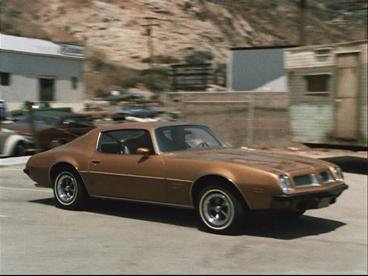 goldPontiacFirebirdEsprit.jpg