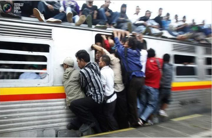 traincommuters.jpg