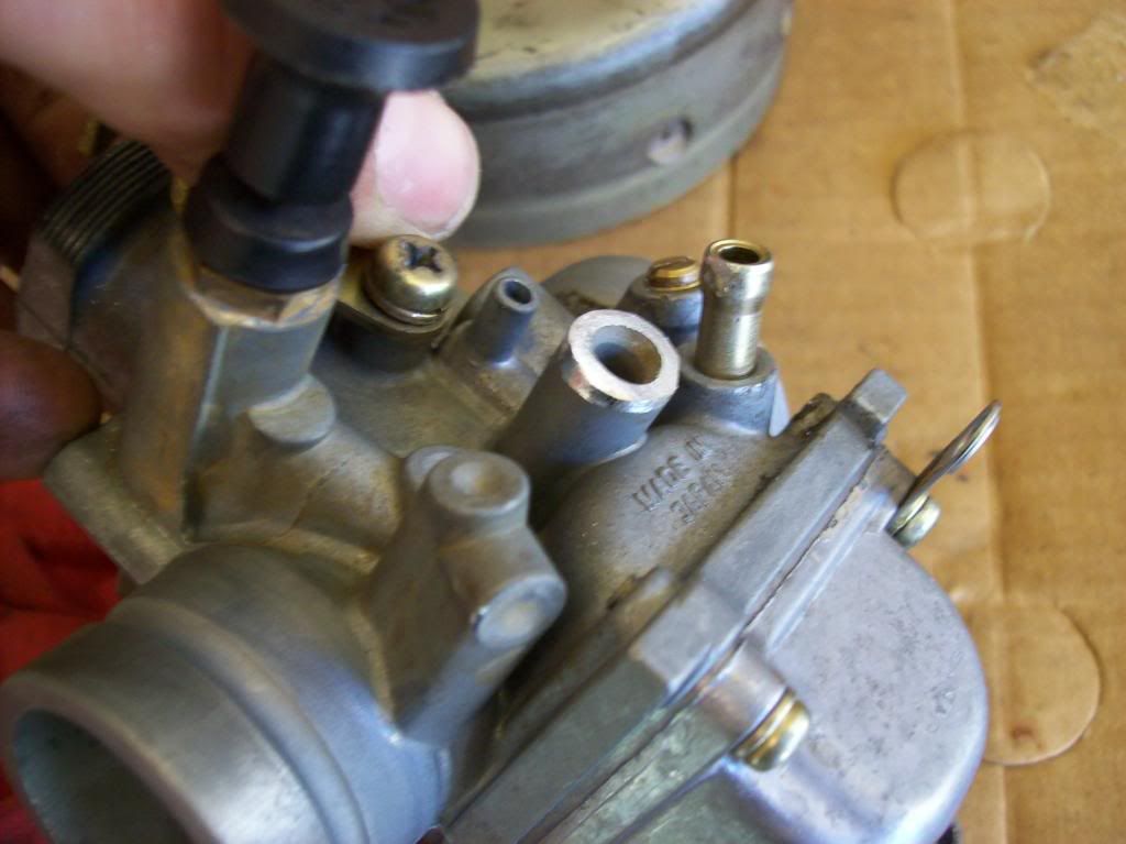 Aftermarket Carburetor Cap and Idle Screw Install