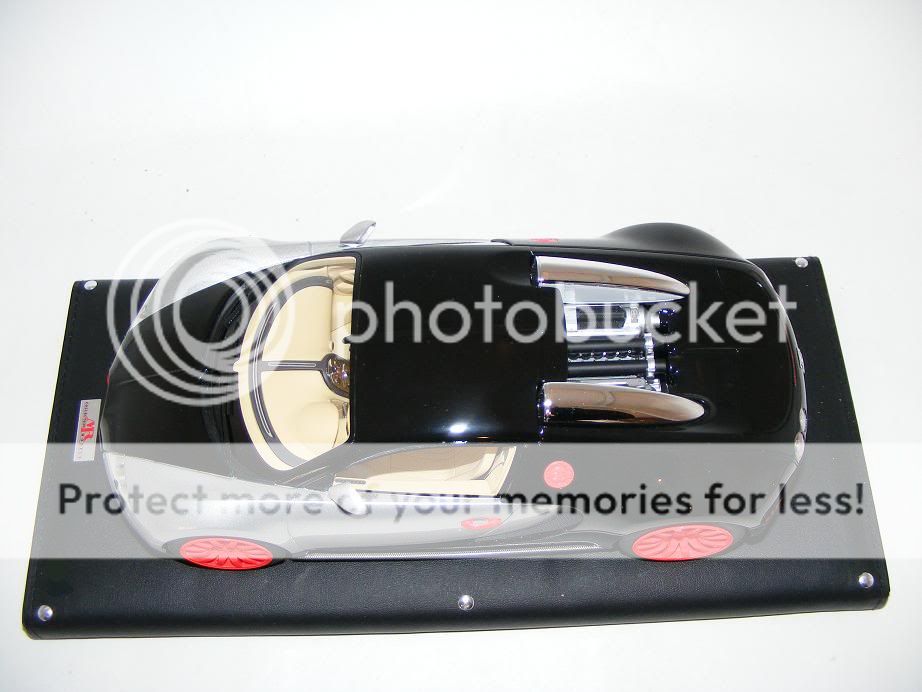 18 MR Collection Bugatti Veyron Coupe Black Silver, Oraneg trim 